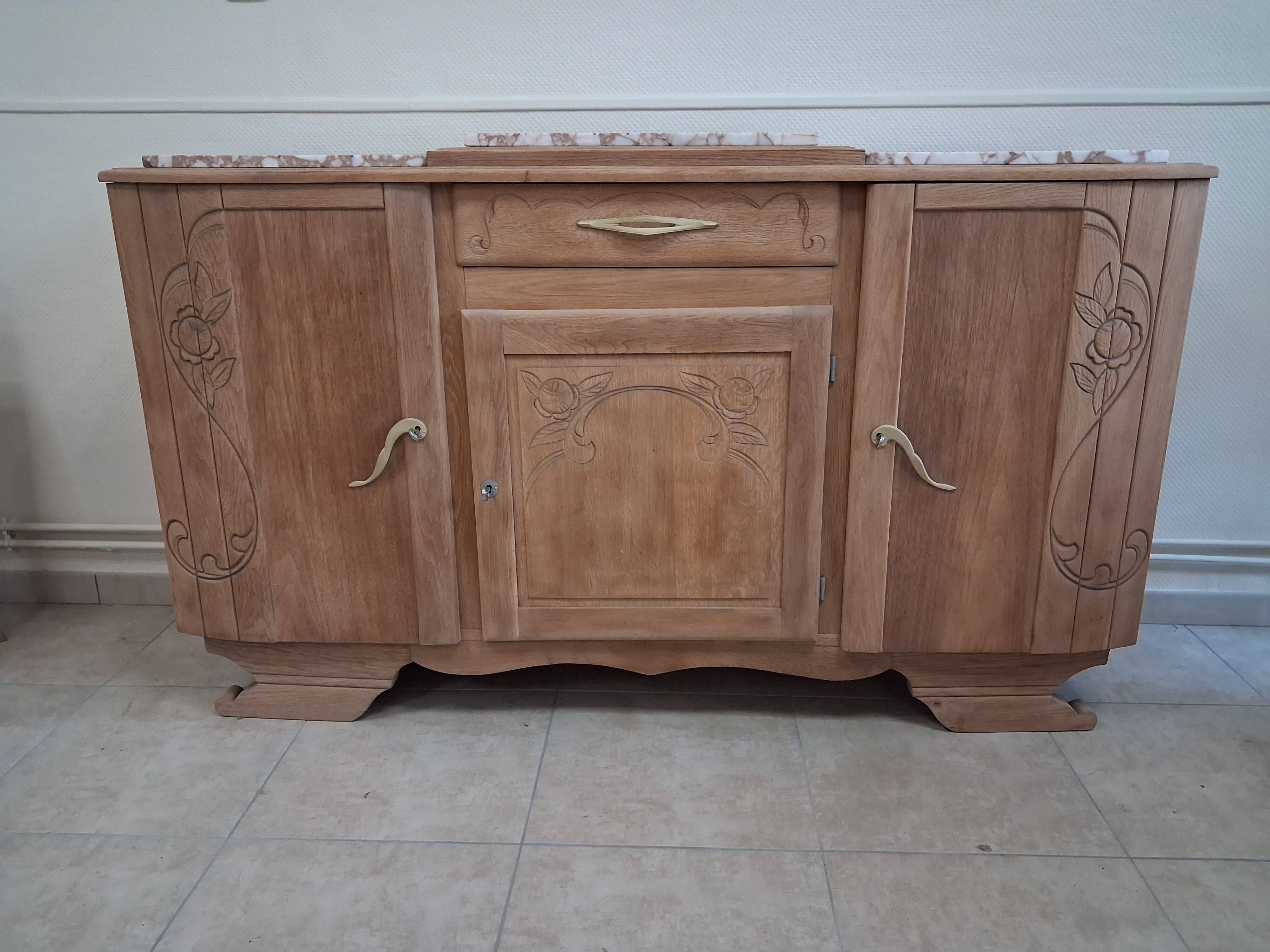 Buffet en chêne  3 portes