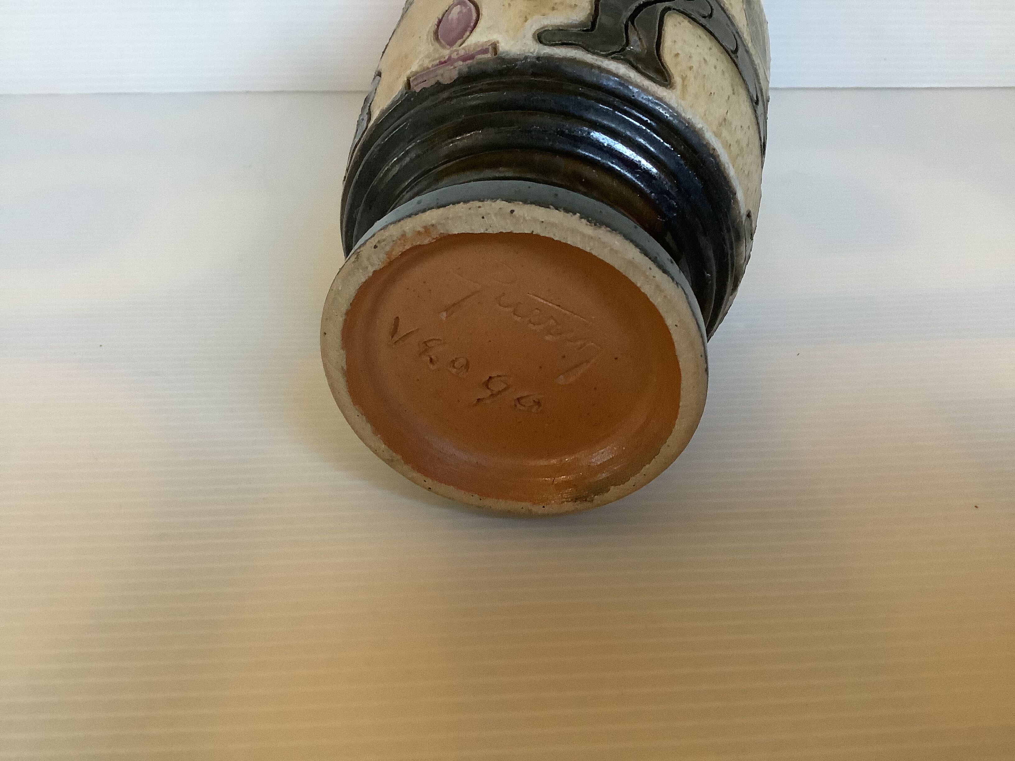 Zoomorphic vase Guerin Bouffioulx