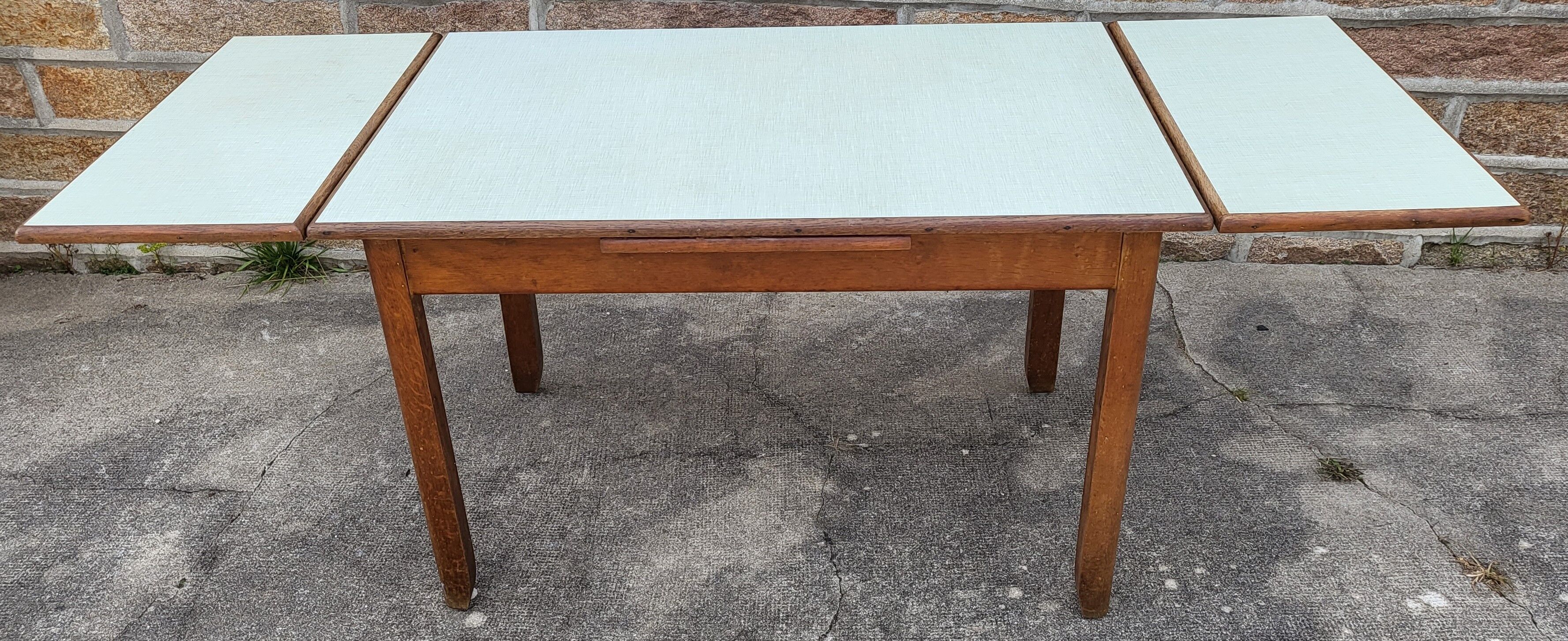 Vintage water green wood/formica table