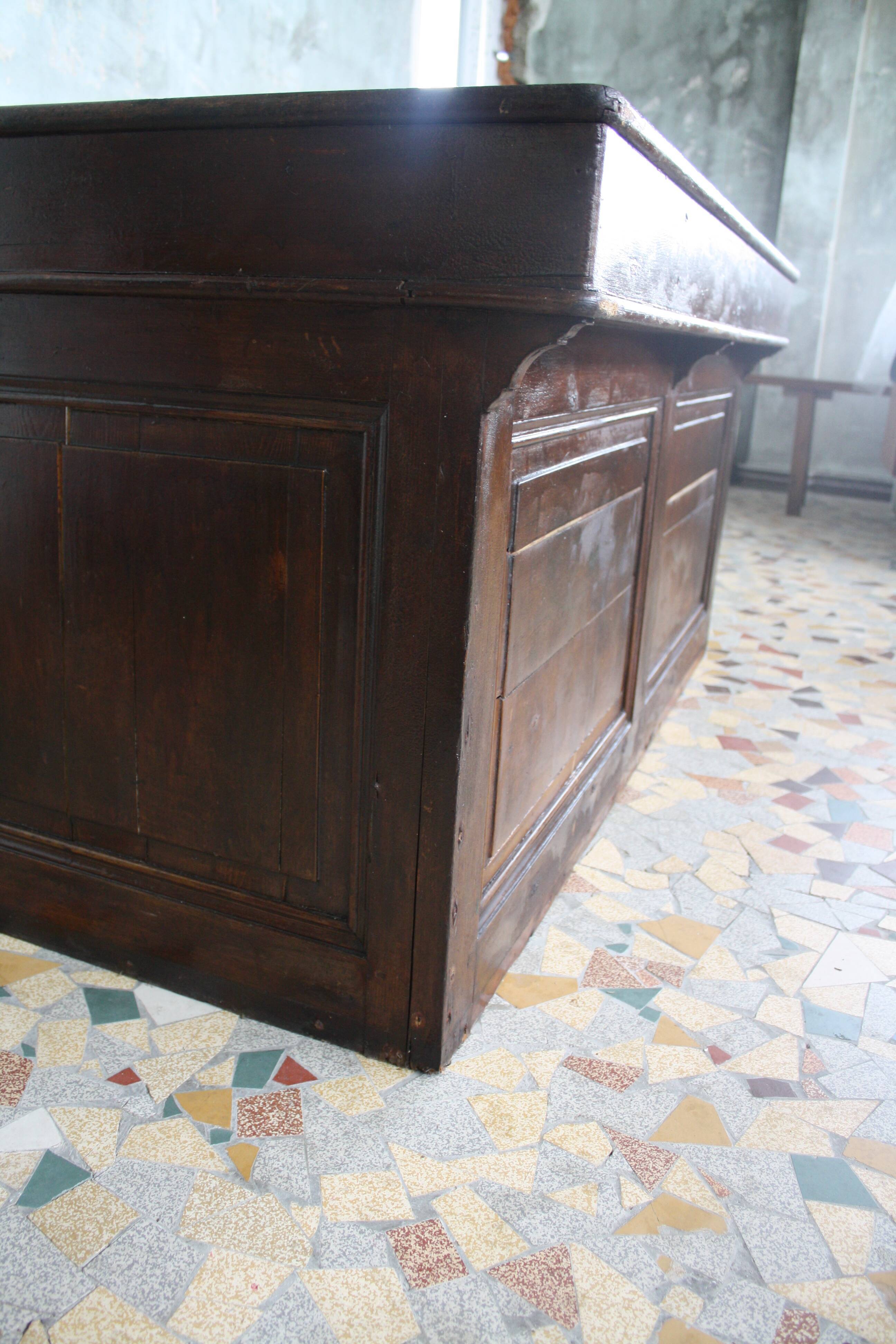 Former trade counter