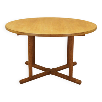 Table ronde en frêne, design danois, années 1960, production : Danemark