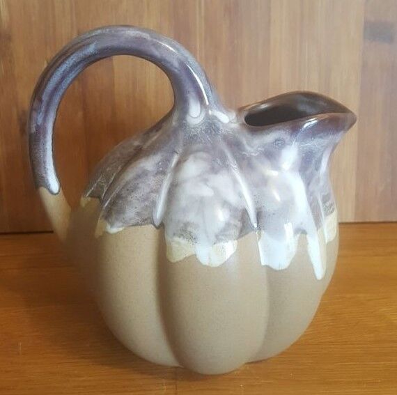 Pitcher Alpho ceramic of St Uze melon shape