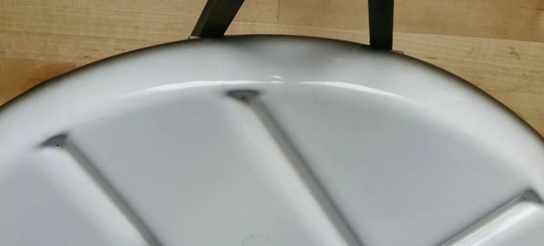 Dish with ceramic compartments