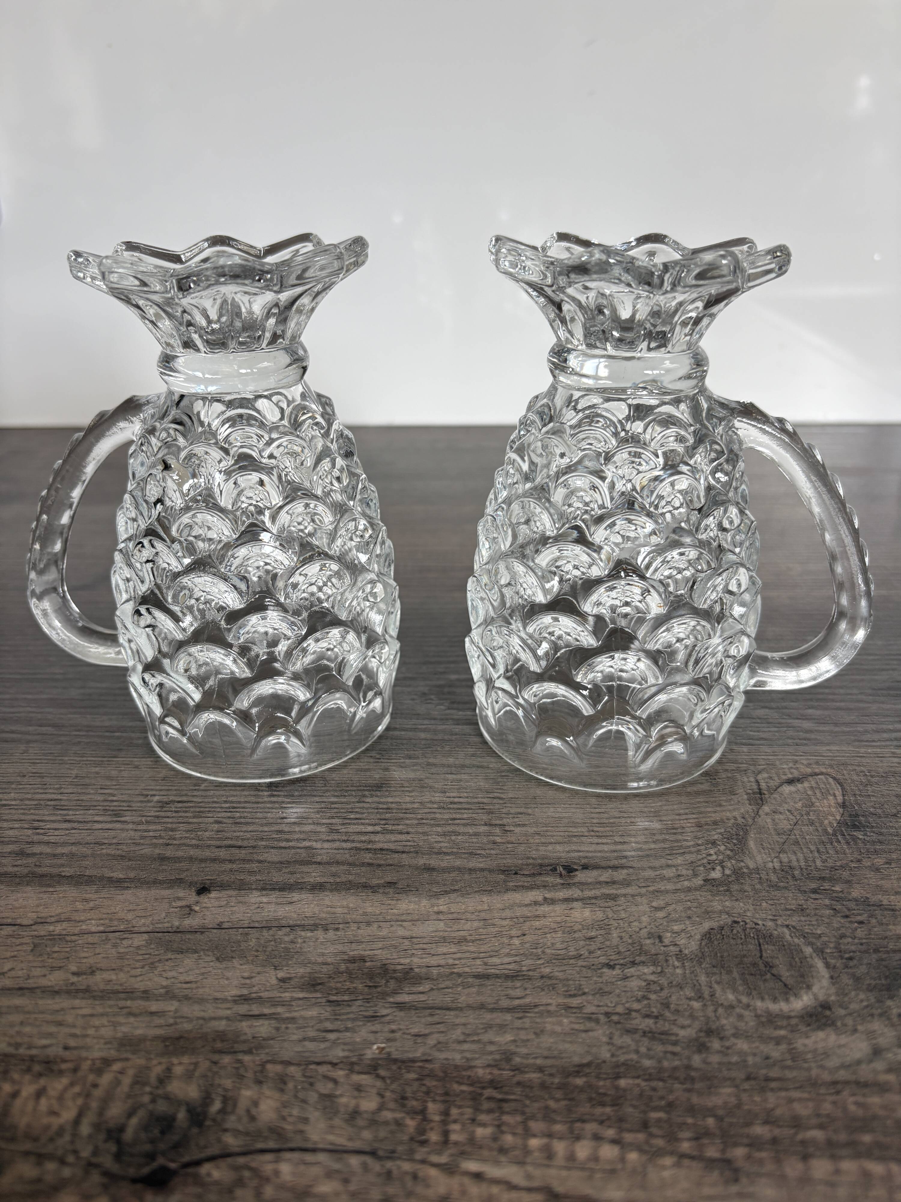 Set of 2 vintage pressed glass cups/mugs.