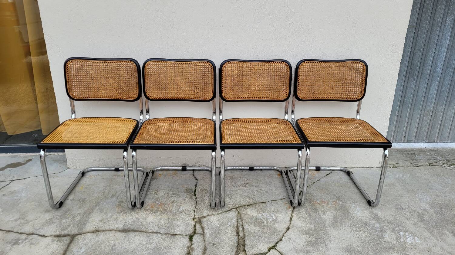 Set of 4 Marcel Breuer cesca black b32 chairs