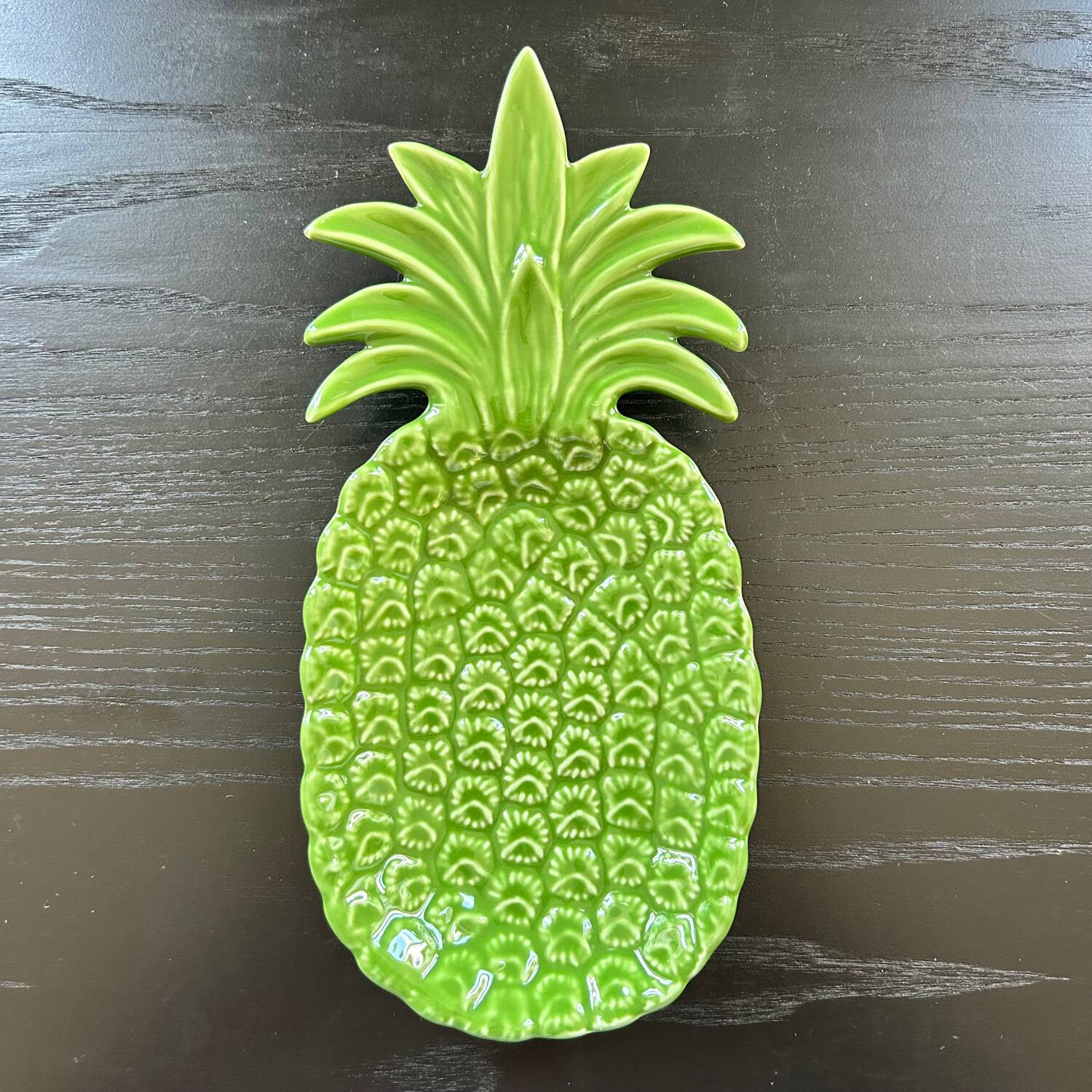 Green pineapple pocket emptier