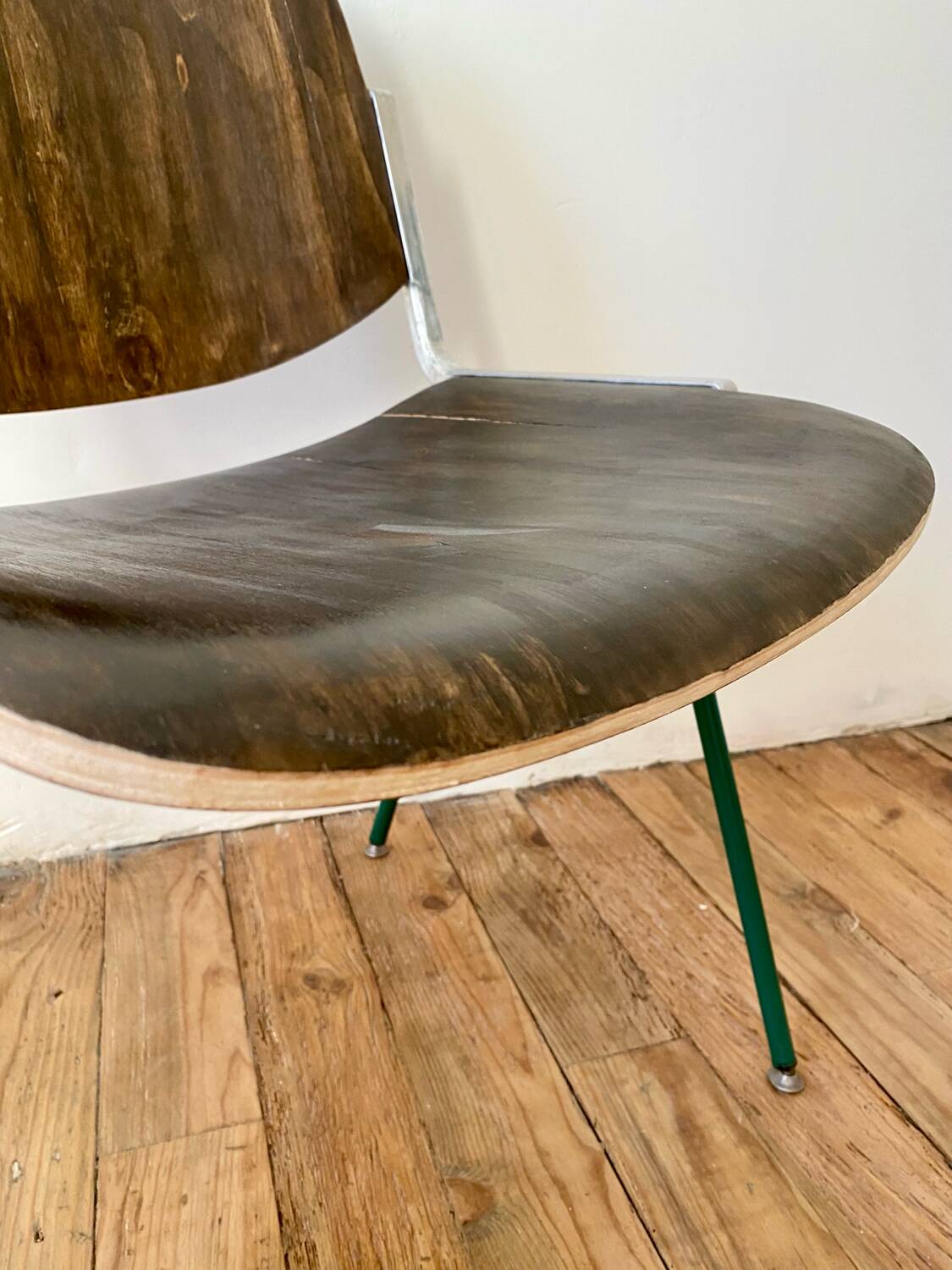 Pair of DSC 106 chairs by Giancarlo Piretti