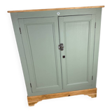 Armoire parisienne