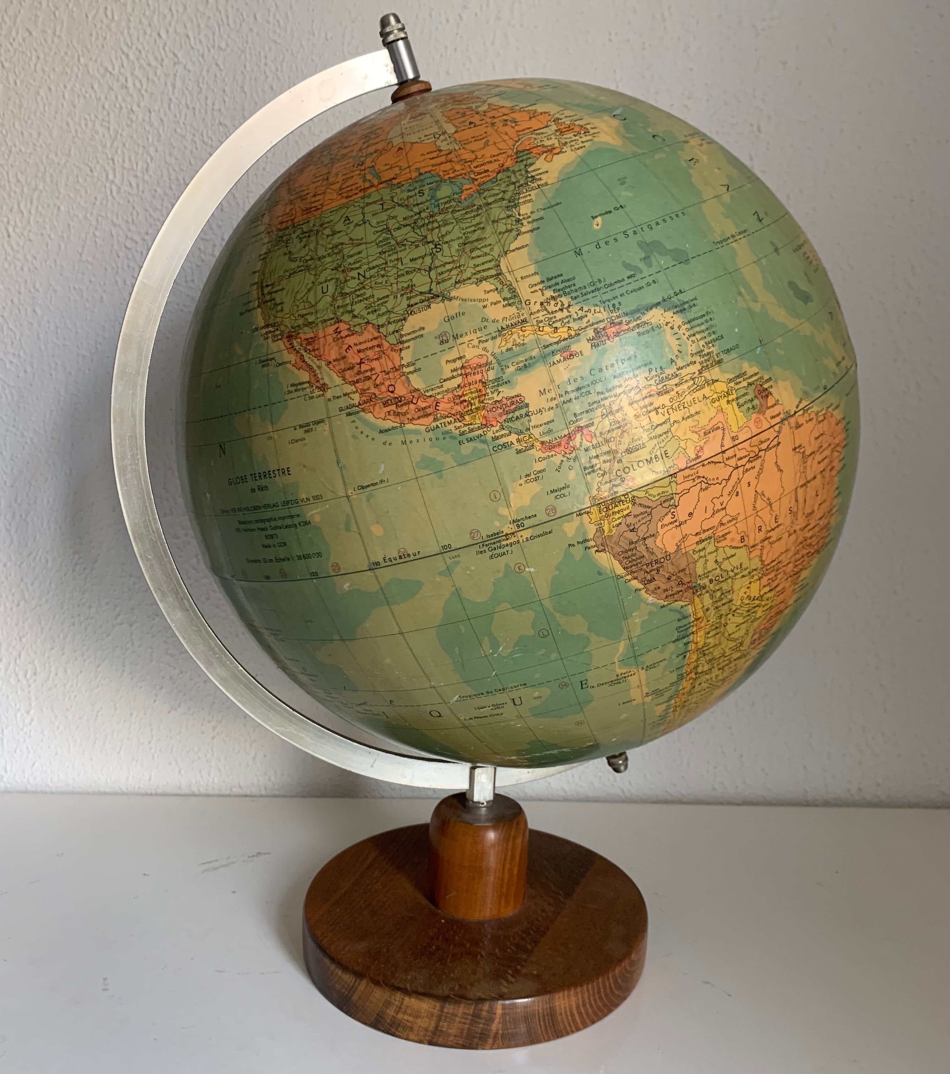 Vintage globe 1973 terrestrial Räth ex-GDR - 47 cm