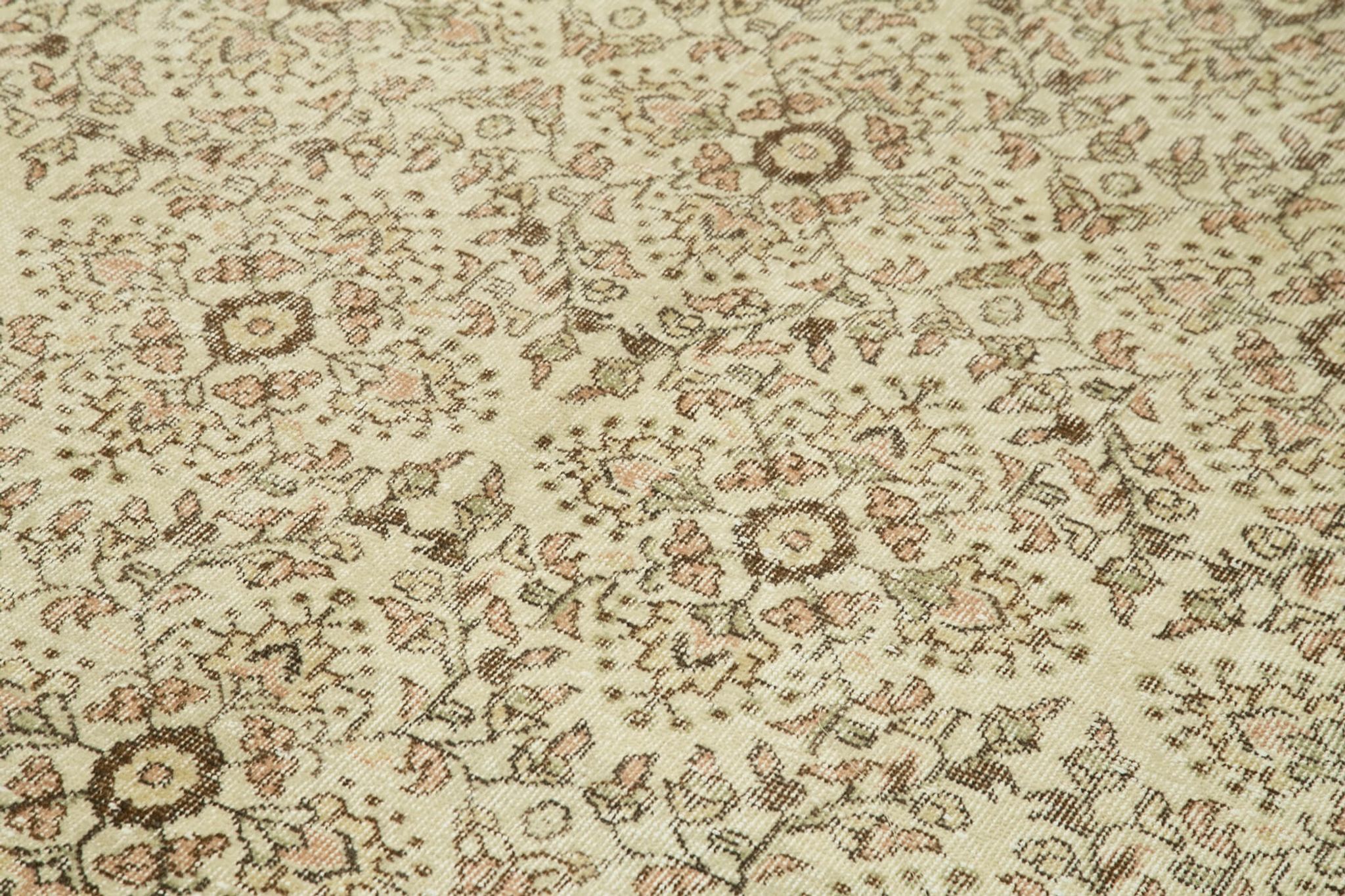 Hand-knotted rustic turkish beige rug 172 cm x 305 cm
