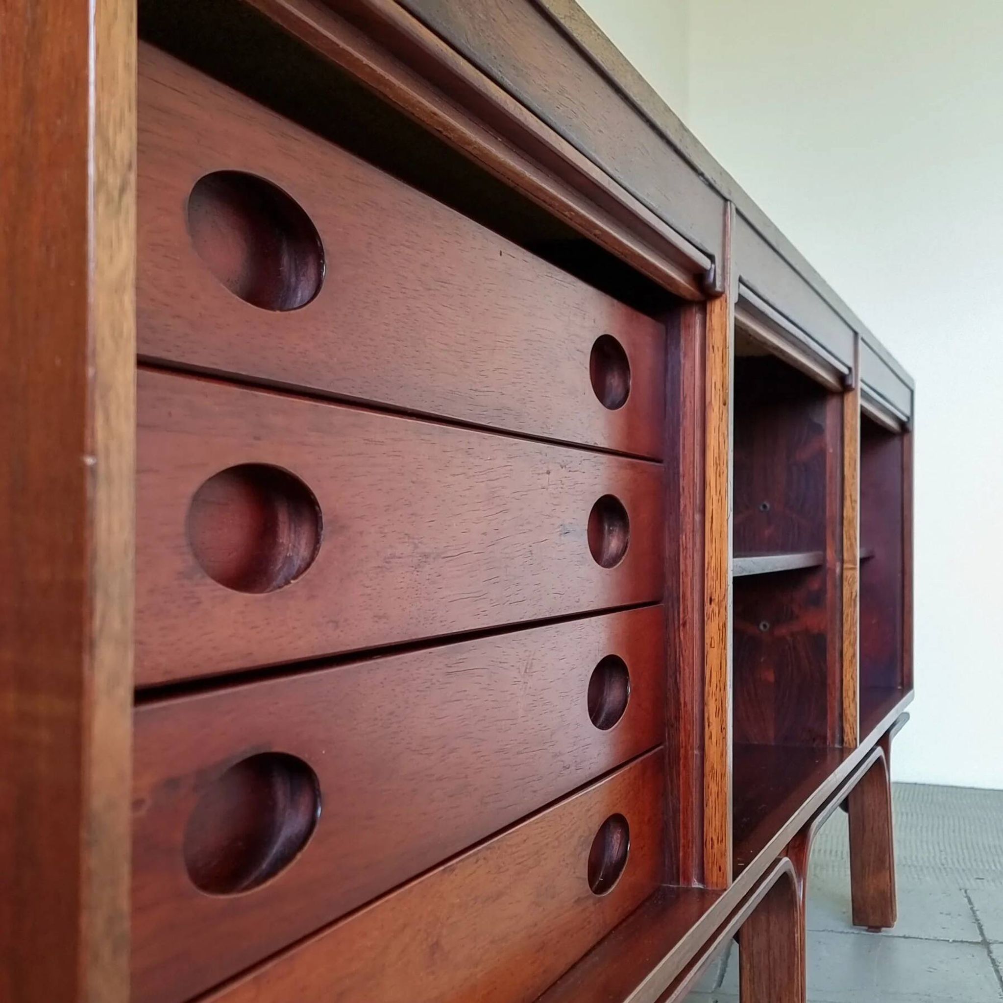 Enfilade M501 en palissandre par Gianfranco Frattini pour Bernini