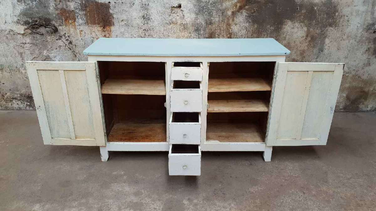 Vintage buffet