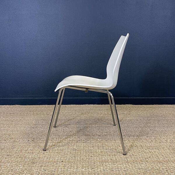 Ensemble de 4 chaises Maui blanches par Magistretti pour Kartell années 2000 Italie