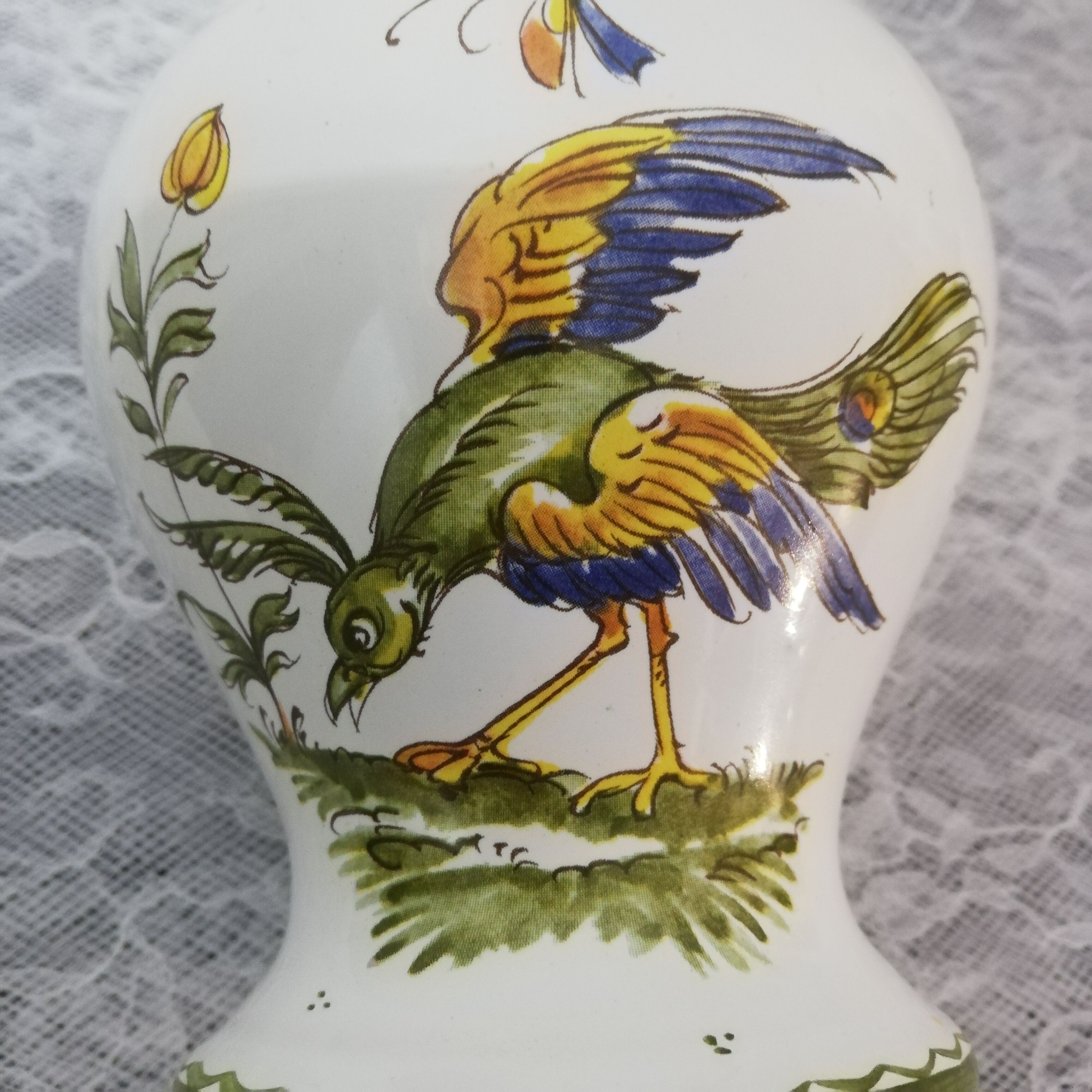 Vase in faience of Moustiers height 18 cm