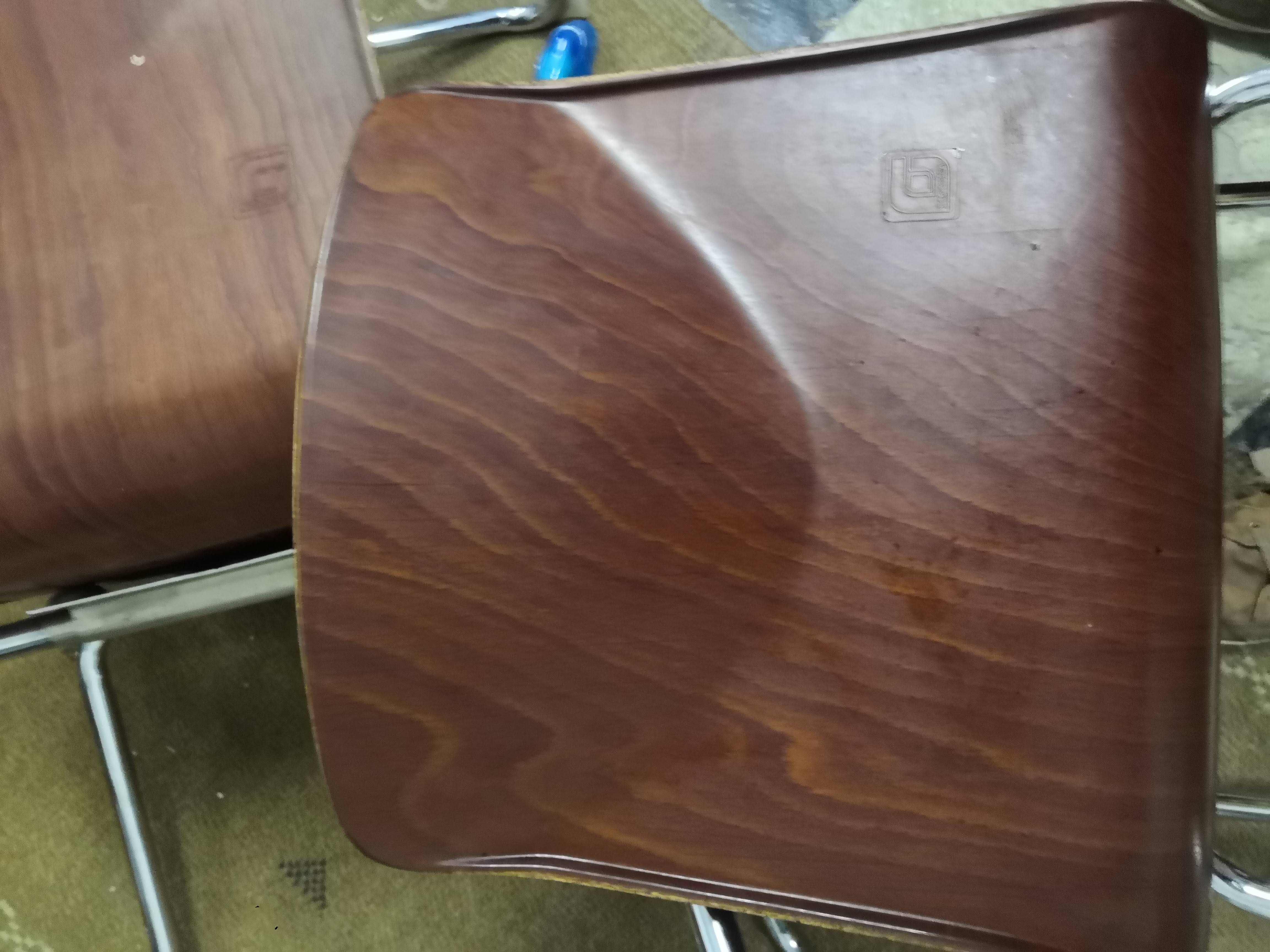 9 Pagholz Thur-Op-Seat chairs