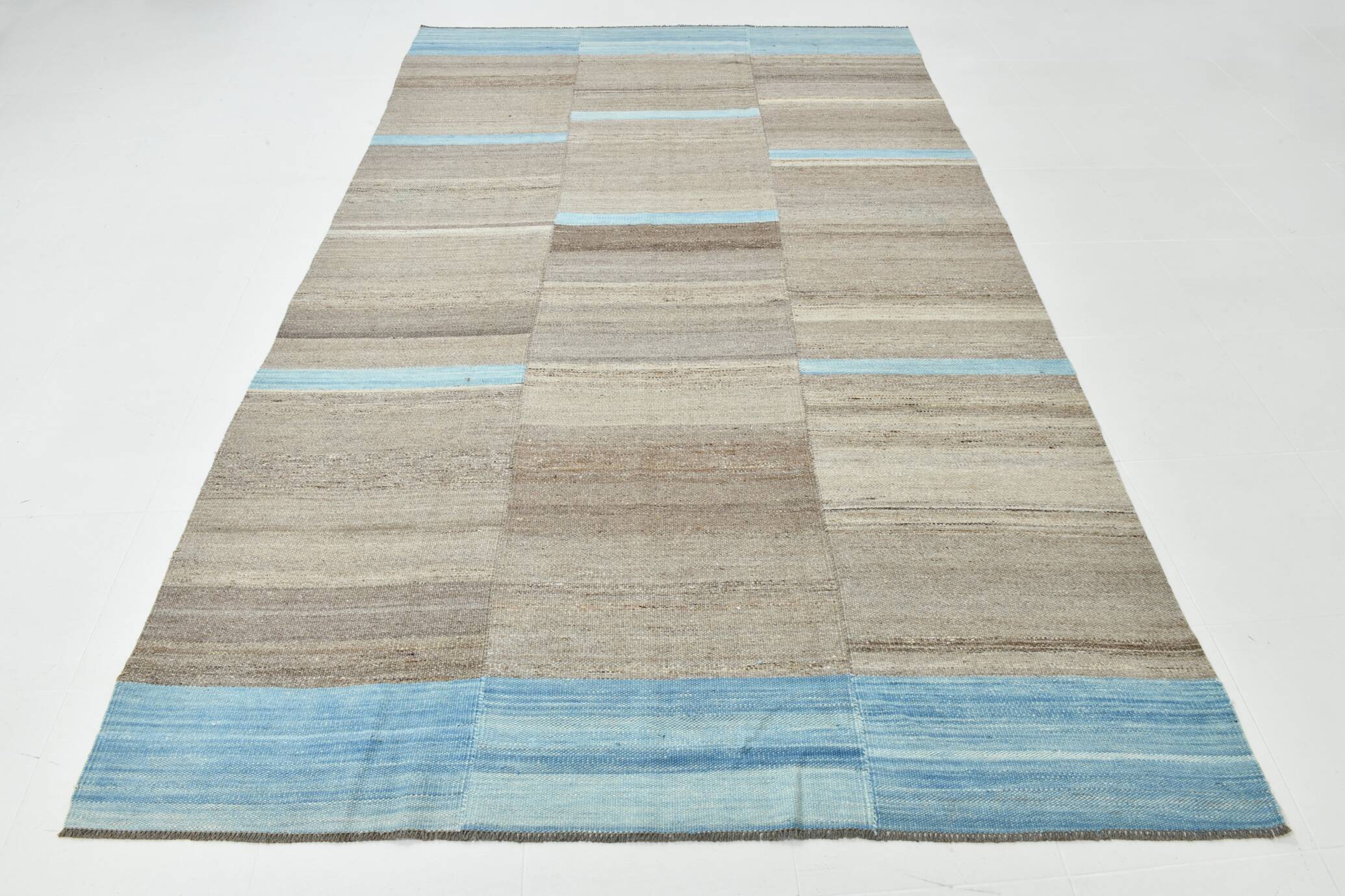 Tapis kilim vintage fait main beige et bleu, style scandinave naturel