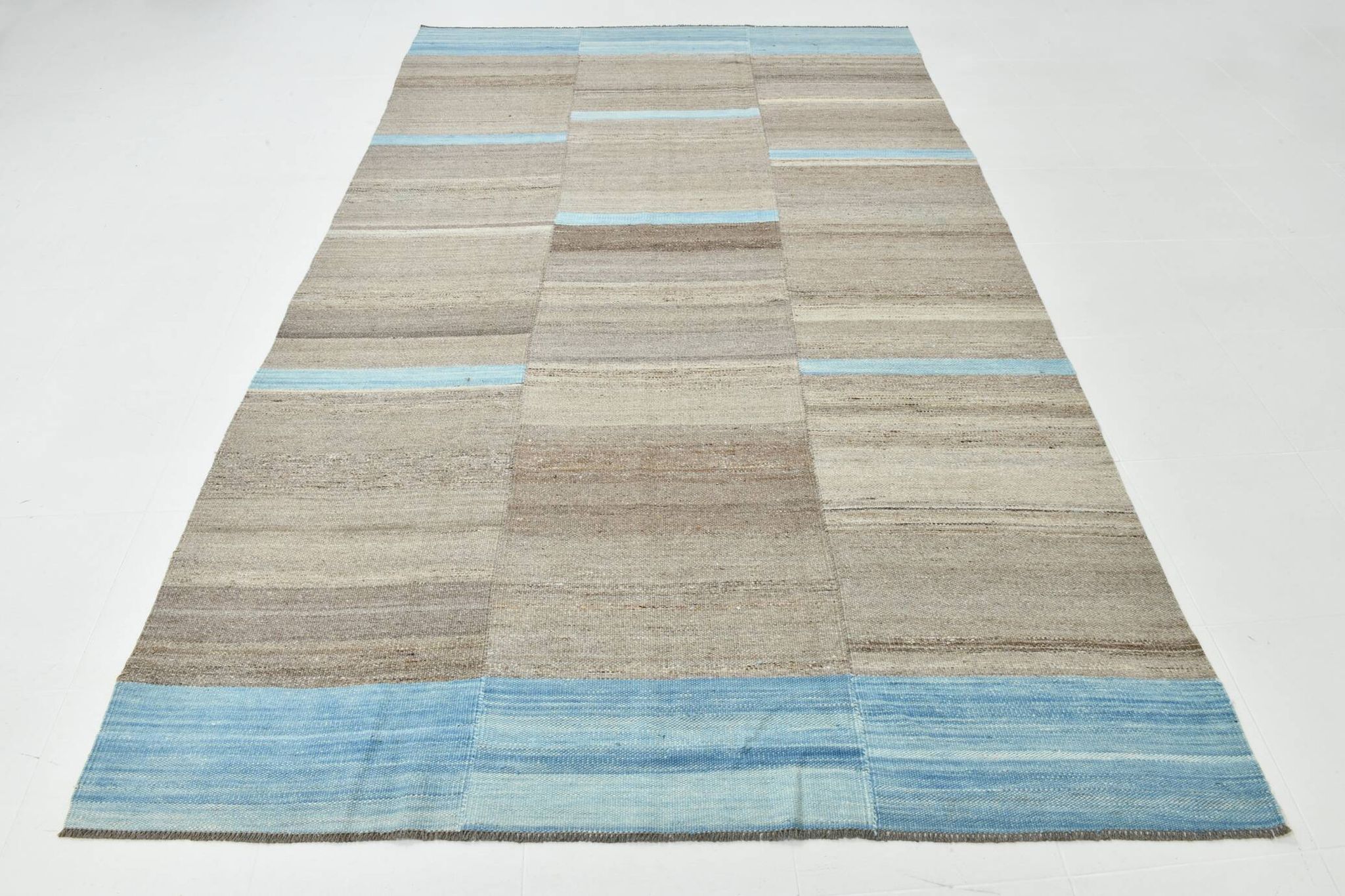 Tapis kilim vintage fait main beige et bleu, style scandinave naturel