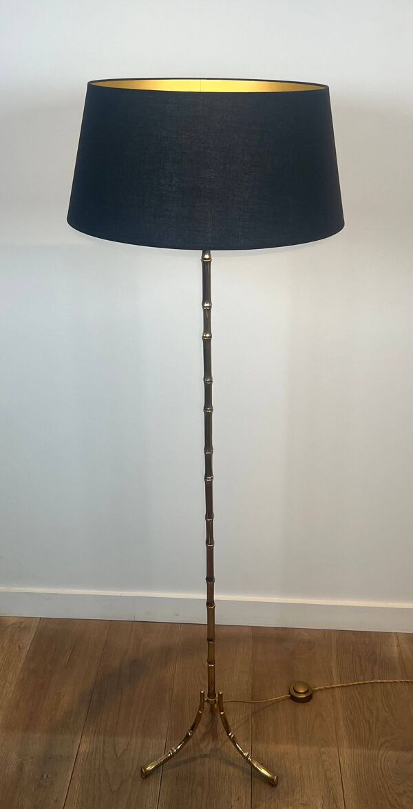 Lampadaire de parquet en bronze façon faux-bambou de la maison Baguès