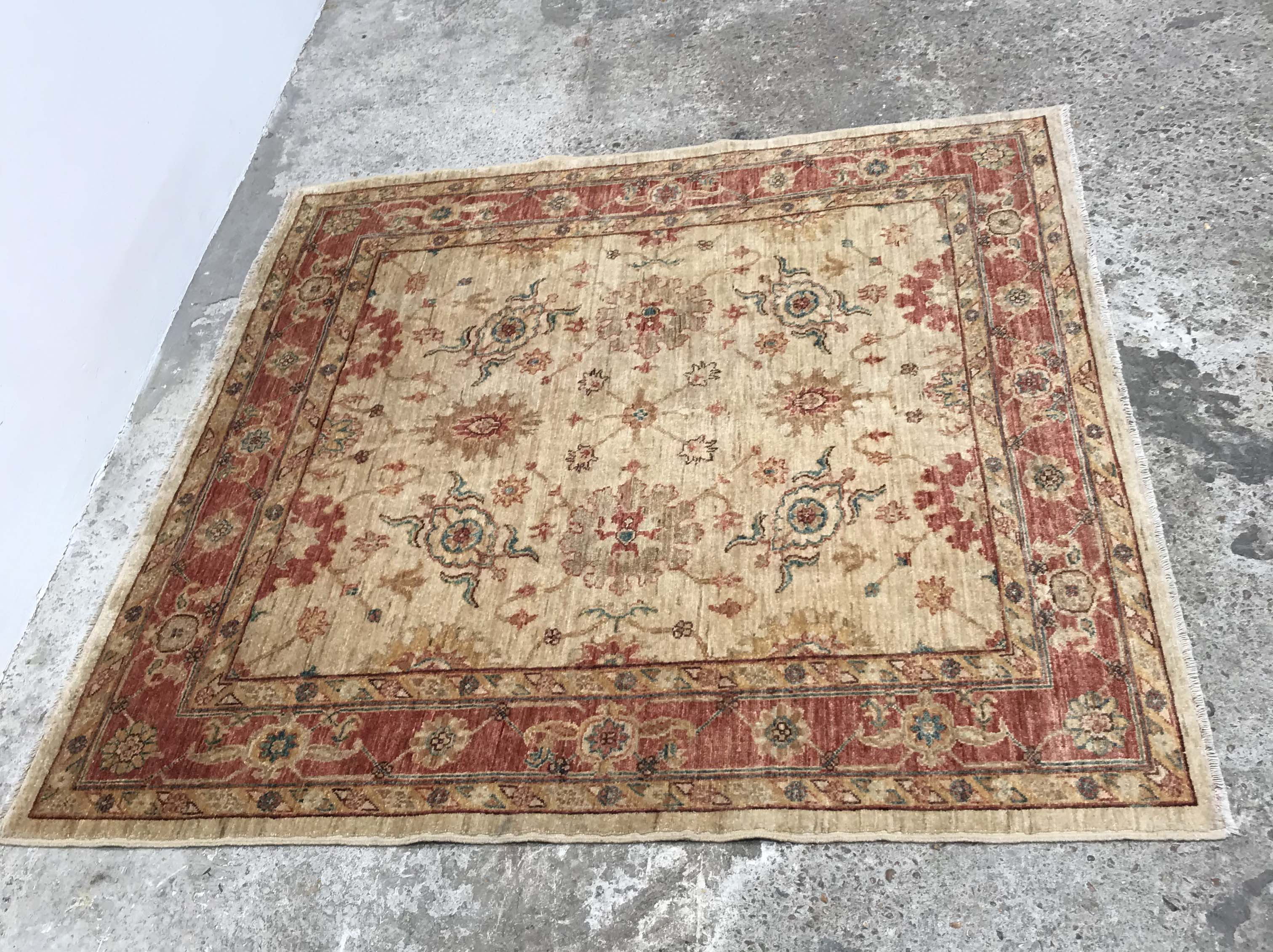 Square oriental carpet - 155x155cm