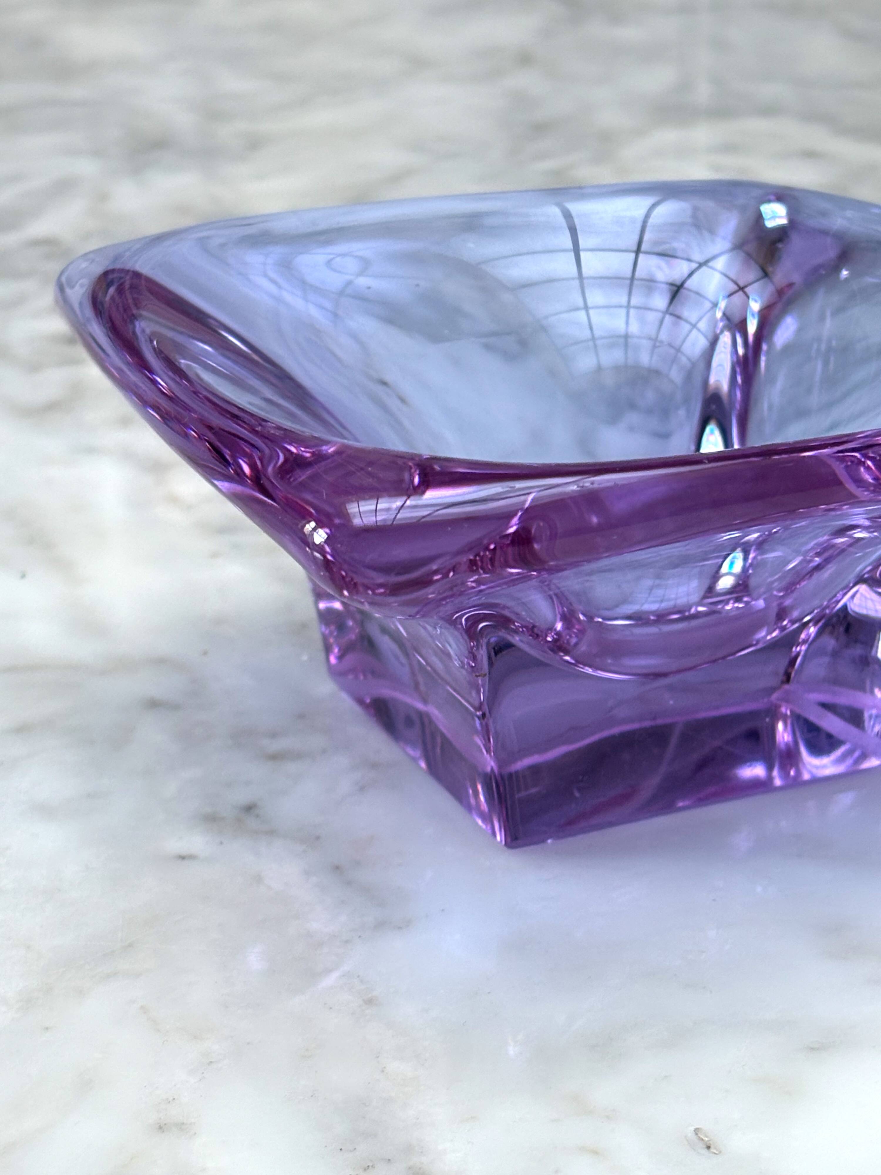 Corolla pocket emptier in purple crystal