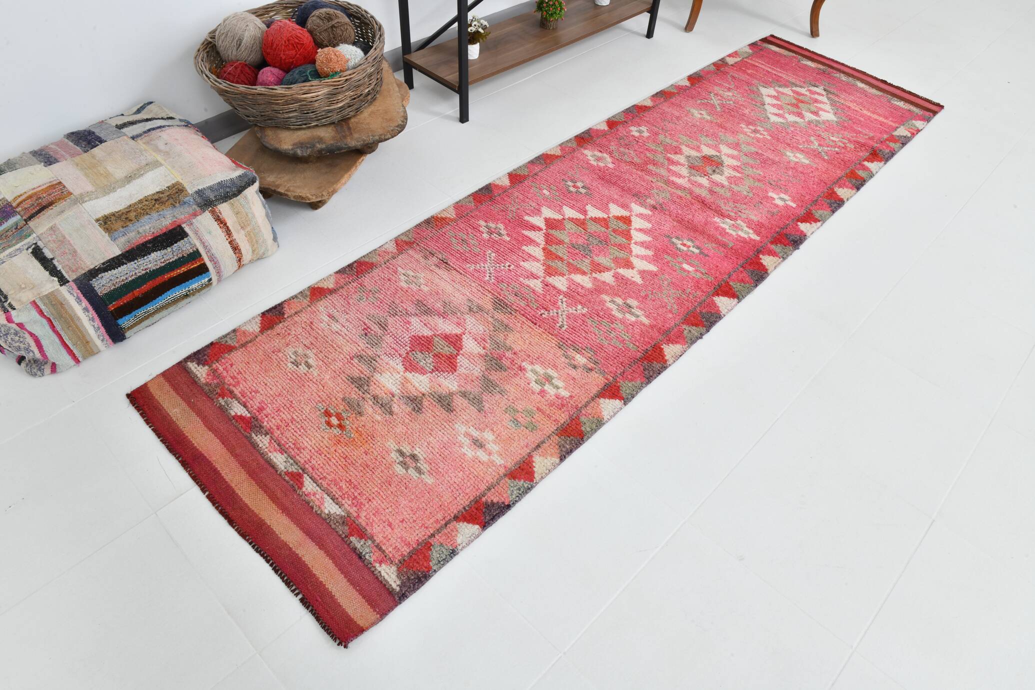 Pink & Red Oushak Runner Rug 88x306Cm SK 22815