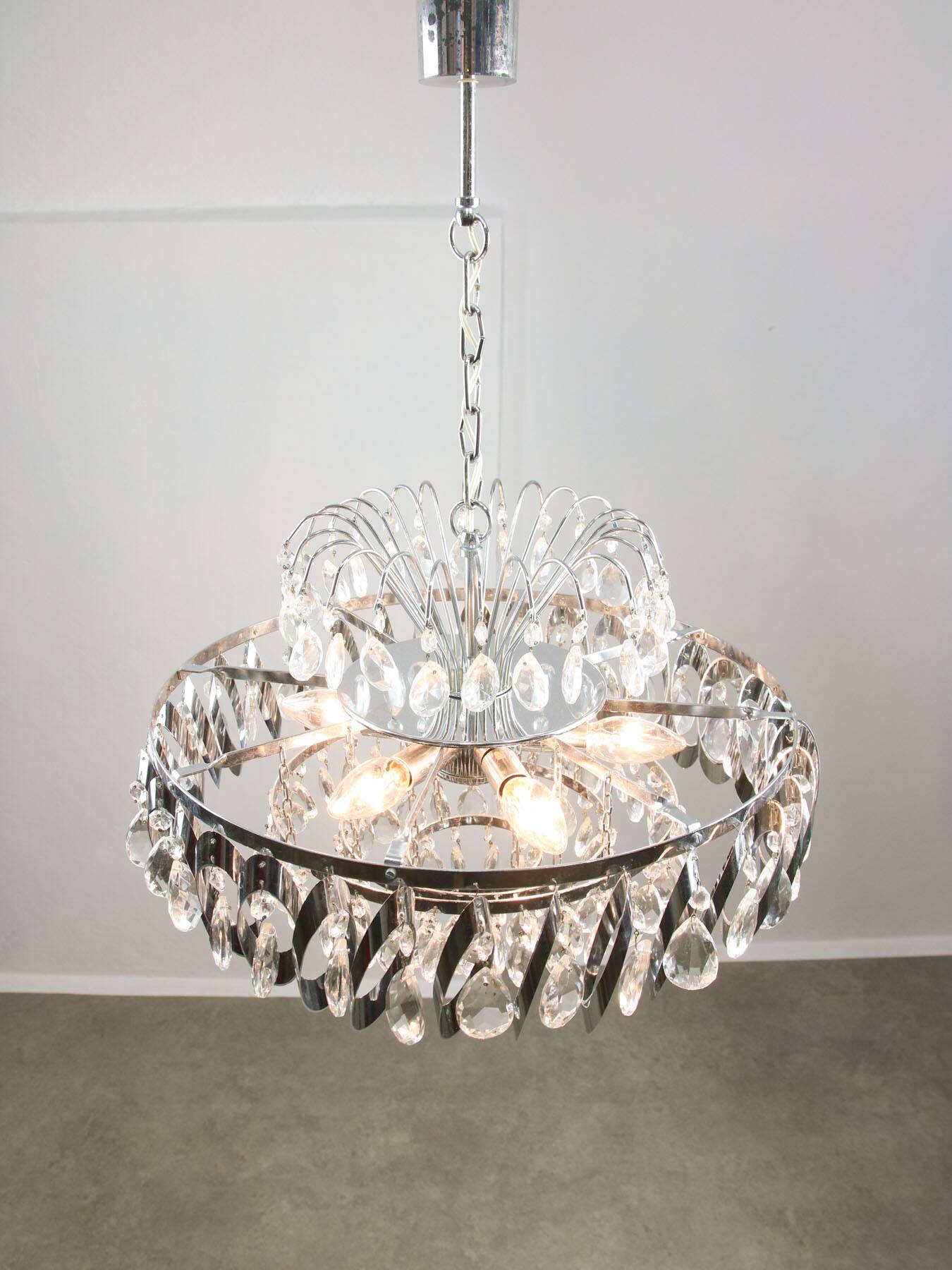 Lustre en cristal viennois vintage de taille moyenne, années 70