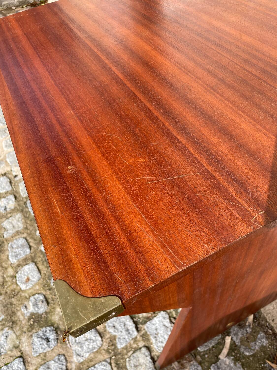 Wooden desk (boat style) with metal finishes