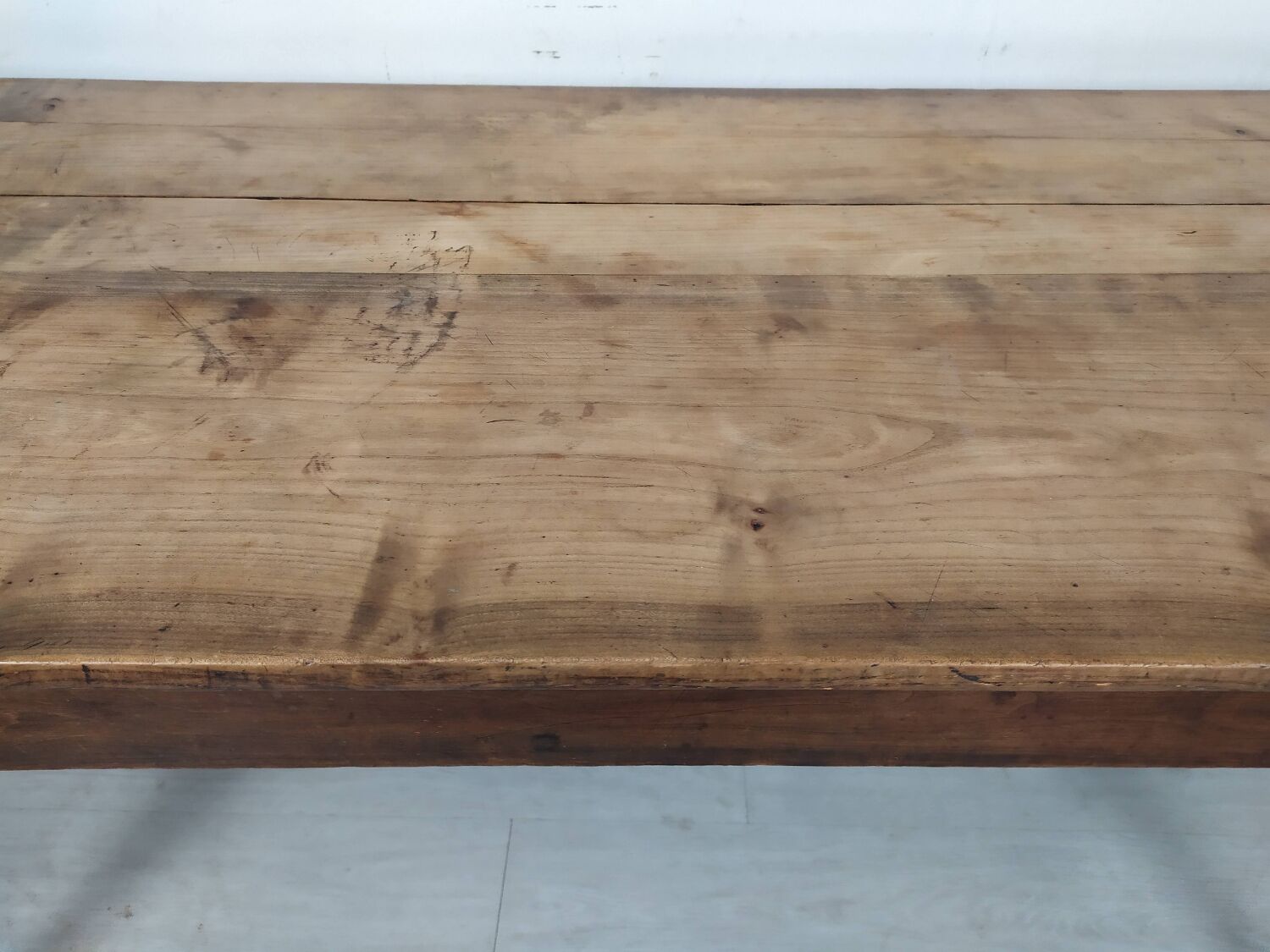 Table de ferme bistrot