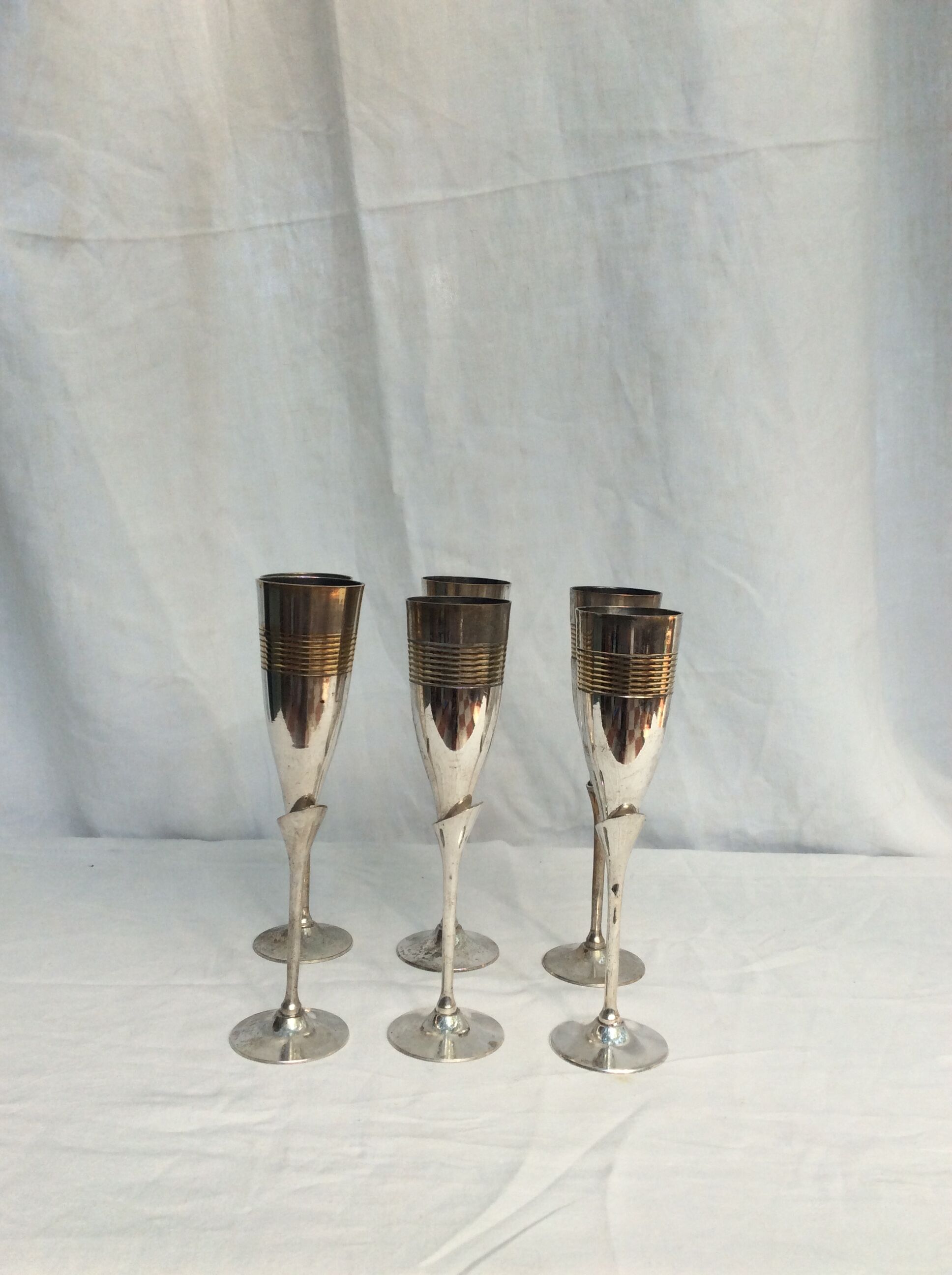 6 silver metal glasses for champagne