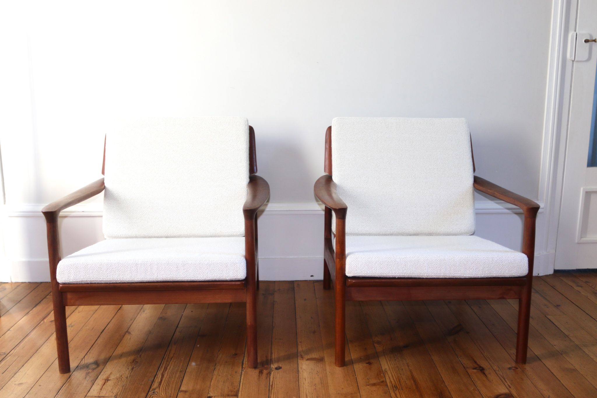Pair of vintage Scandinavian teak armchairs from the 1960s.