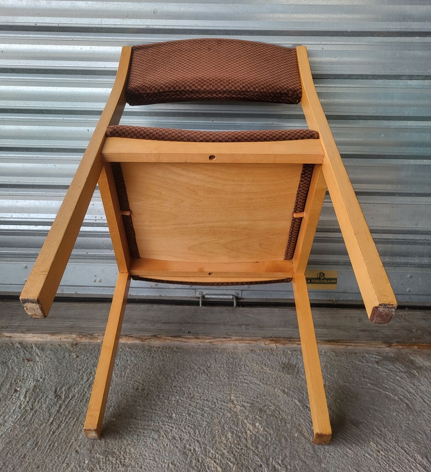 set of 6 Scandinavian style chairs in solid wood and vintage velvet