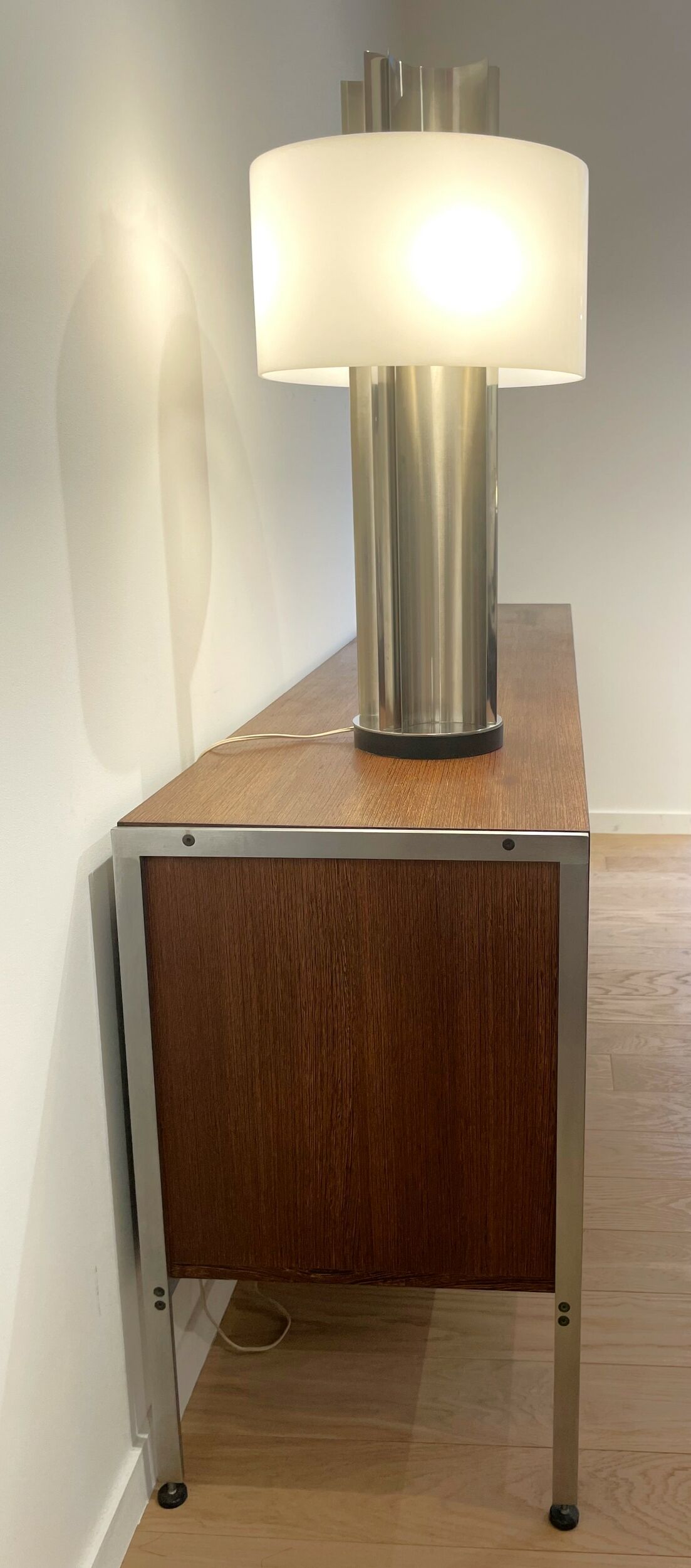 Enfilade Palm by Fabricius Kastholm
