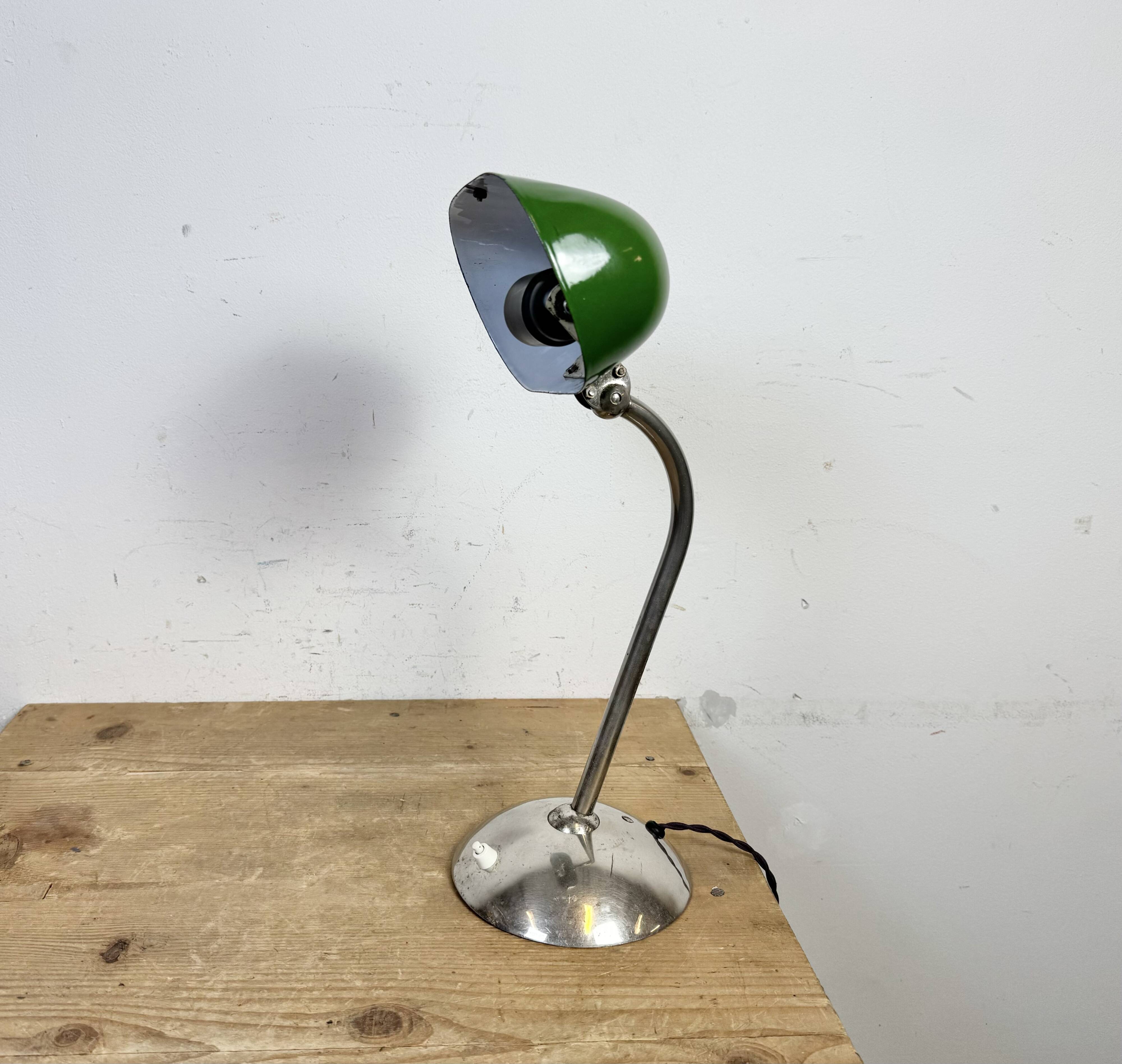 Vintage Green Enamel Bankers Table Lamp, 1950s
