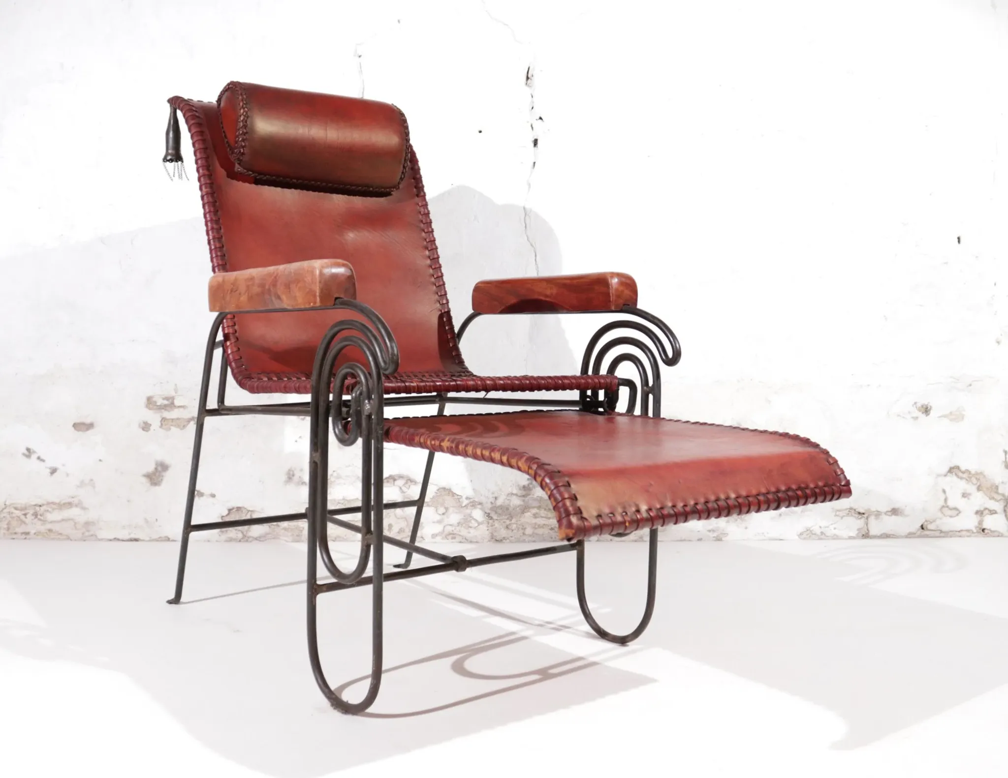 French art deco lounge chair in wrought iron and leather with footrest