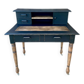Renovated office secretary