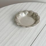 Small openwork bowl in engraved metal