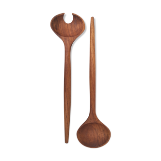 Vintage wooden salad cutlery
