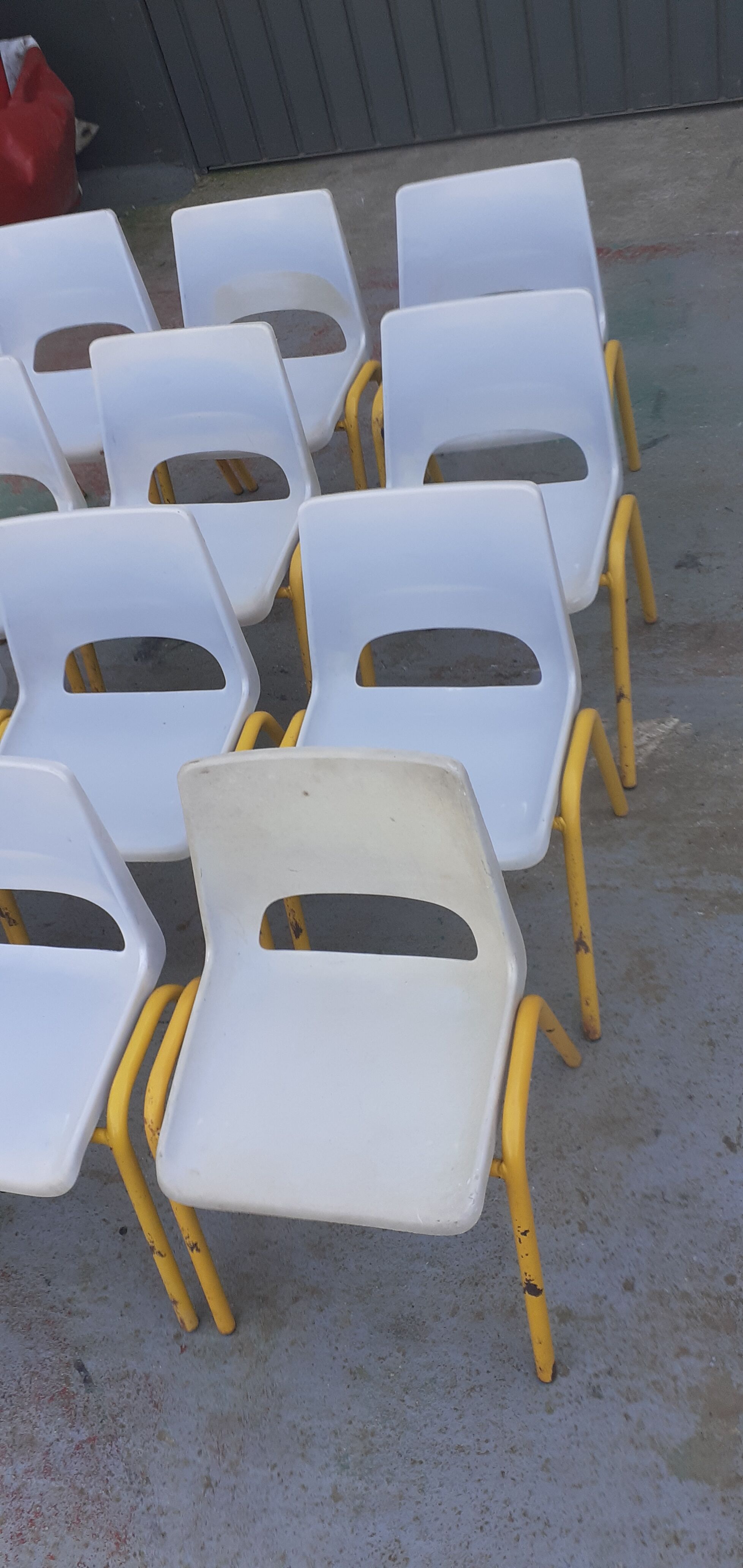 12 children's chairs school