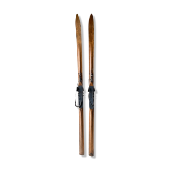 Skis anciens bois