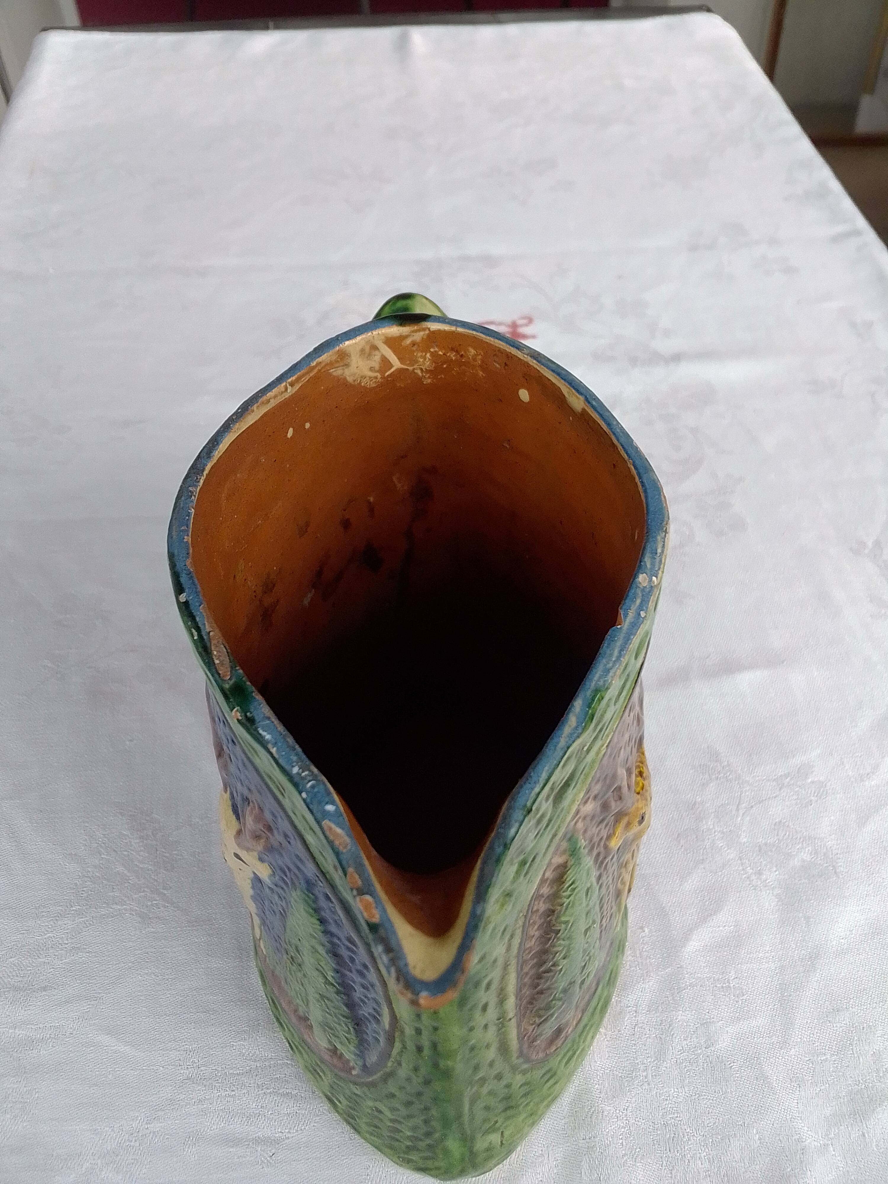 Pitcher slurry decoration deer