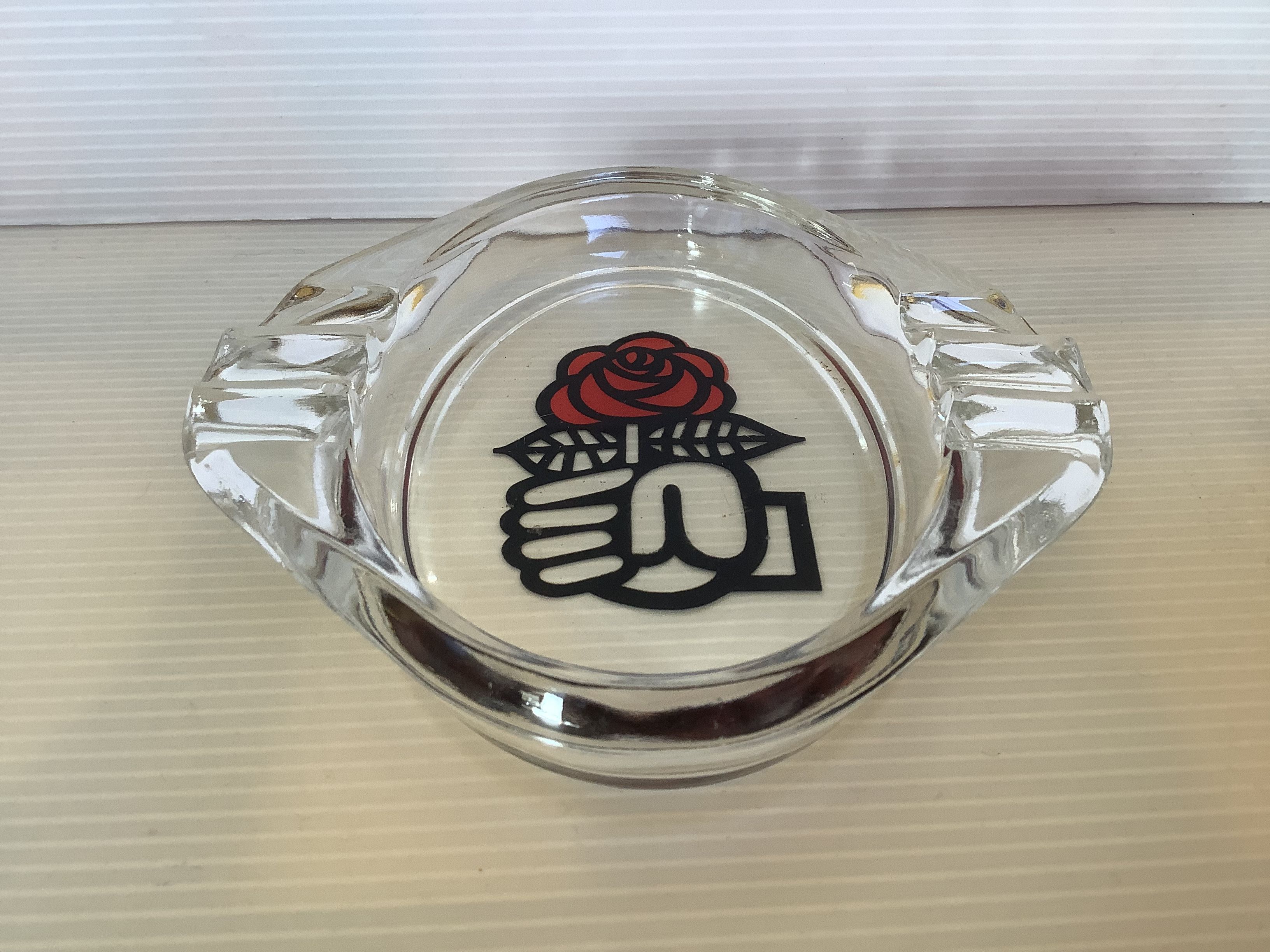 Empty pocket ashtray the fist and the rose of Marc Bonnet
