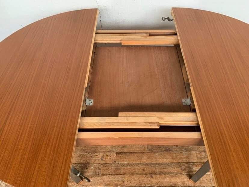 Round table with teak extension design Pierre Guariche edition Huchers Minvielle 1960