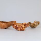 Set of 3 bowls in organic burl wood from Swedish folk art, circa 1960-1970.
