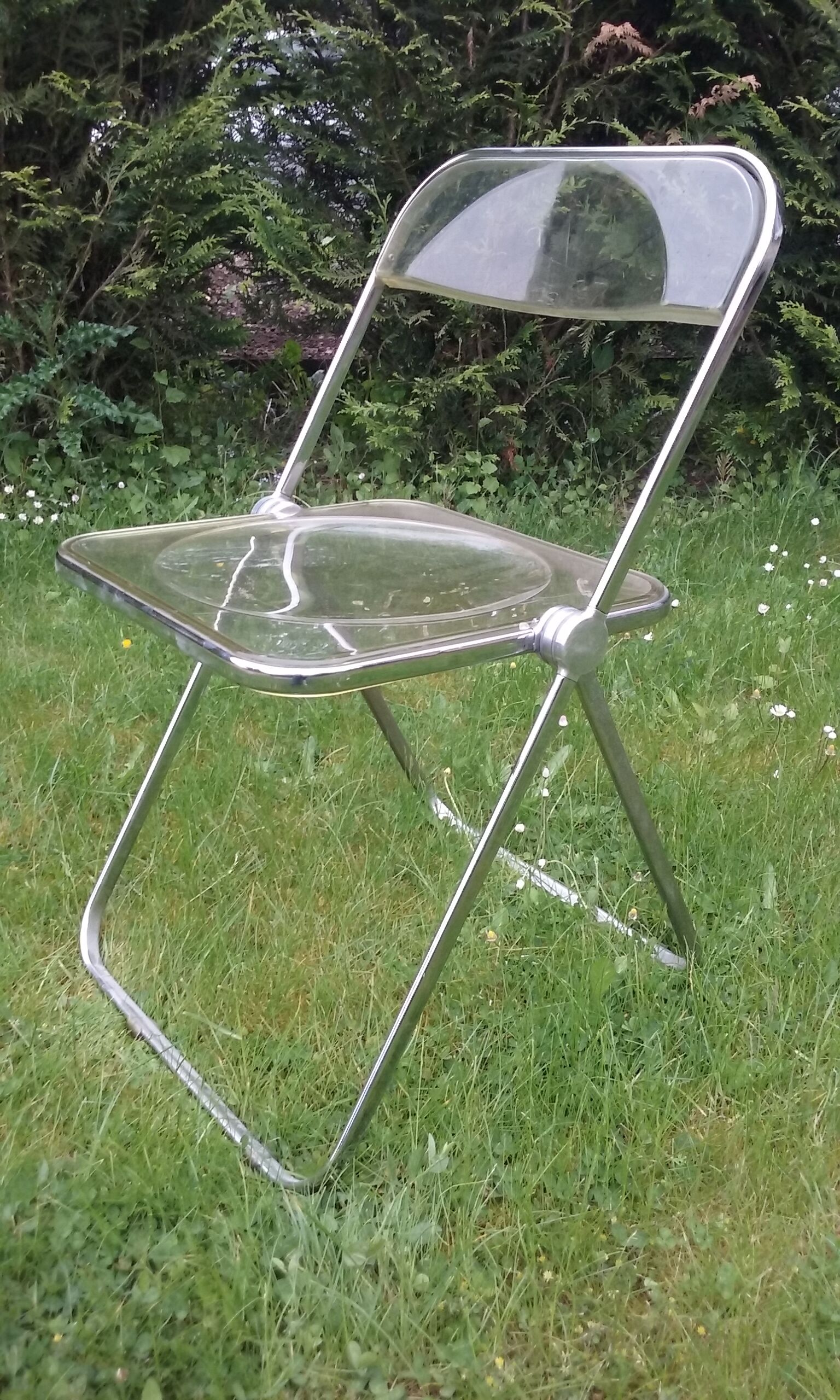 Plia chair by Giancarlo Piretti for Castelli