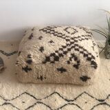 Vintage carpet pouf "Beni Ouarain"
