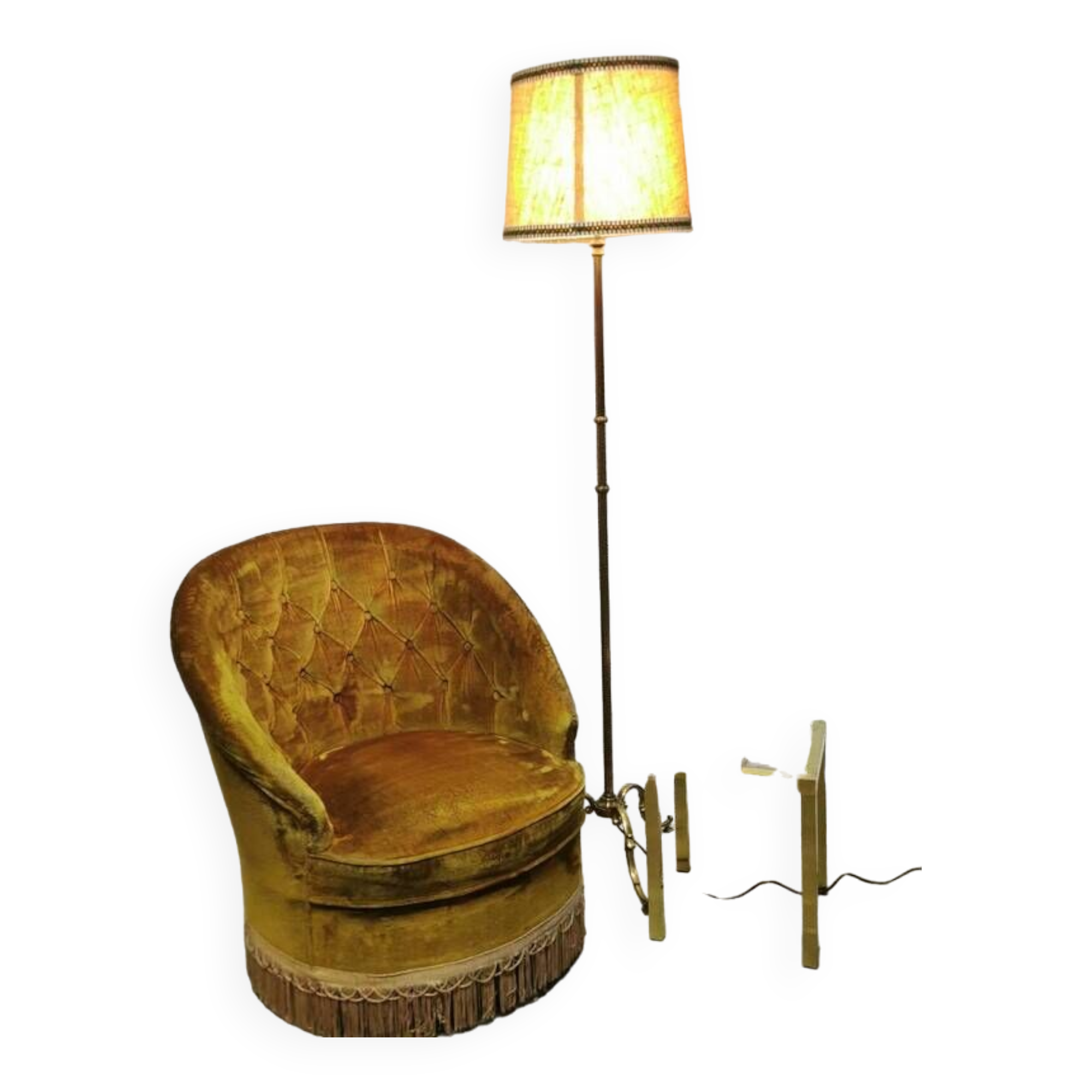 Tripod floor lamp in gilded bronze