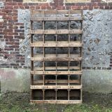 Meuble de rangement 28 casiers en bois massif, pièce unique