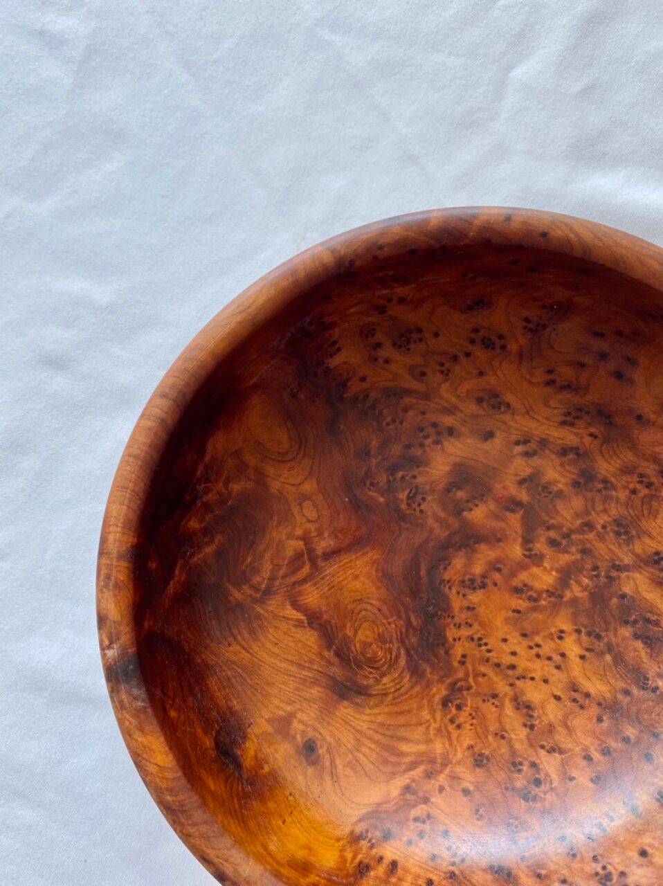 Elm magnifying glass bowl