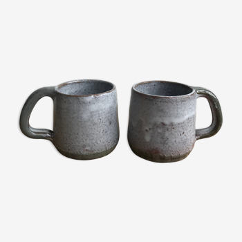 Duo de tasses en terre cuite