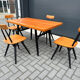 Table et chaises d'Ilmari Tapiovaara